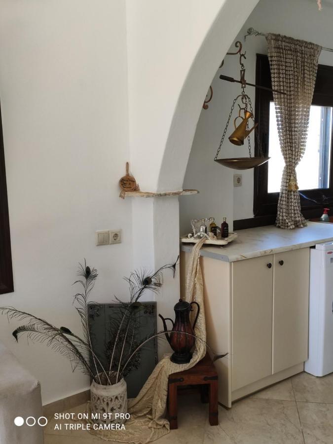 Bella Vista Apartment Kamilari Bagian luar foto