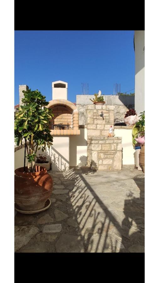 Bella Vista Apartment Kamilari Bagian luar foto