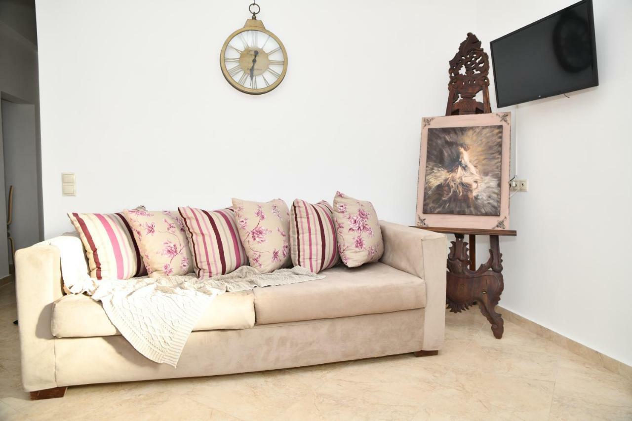 Bella Vista Apartment Kamilari Bagian luar foto